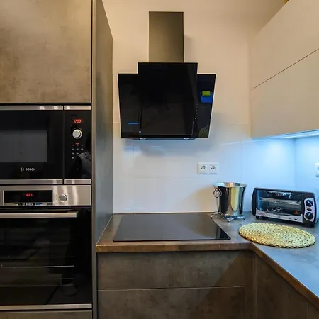 Perczel Apartmán *