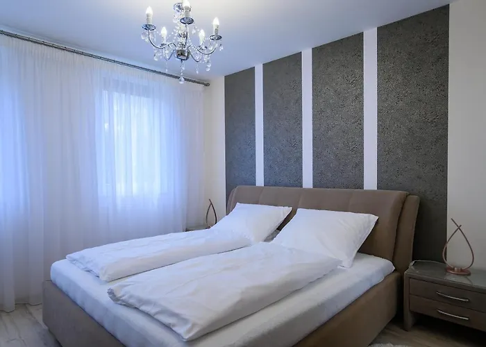 Perczel באלאטונפורד